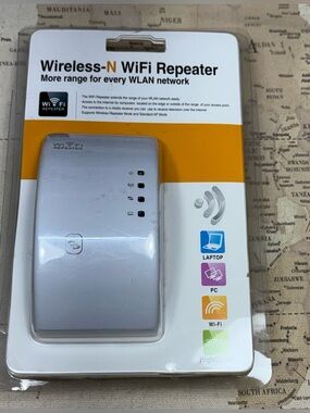 300Mbps Wireless-N WiFi Repeater Range Extender Signal Booster 2.4GHz WPS AP new